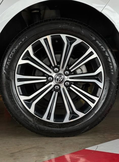 Toyota COROLLA 2.0 VVT-IE FLEX ALTIS DIRECT SHIFT 2022/2023 CASTELLAN E TOMAZONI MOTORS CAXIAS DO SUL / Carros no Vale