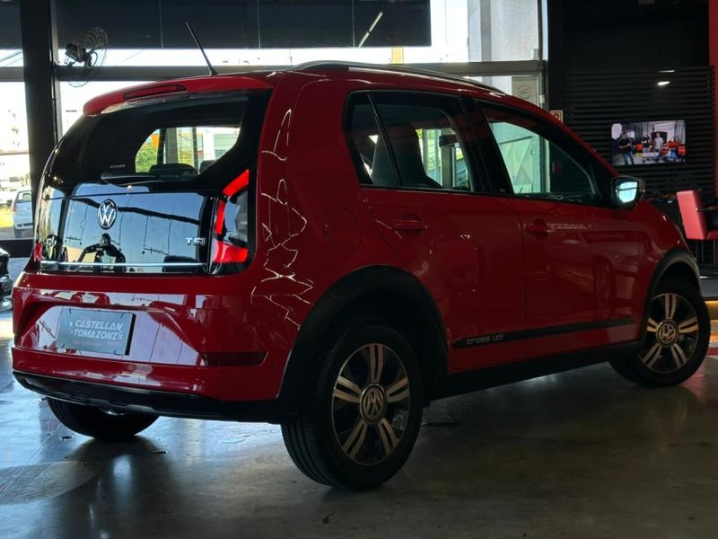 Volkswagen CROSS UP 1.0 TSI 12V FLEX 4P MANUAL 2018/2018 CASTELLAN E TOMAZONI MOTORS CAXIAS DO SUL / Carros no Vale Volkswagen CROSS UP 1.0 TSI 12V FLEX 4P MANUAL 2018/2018 CASTELLAN E TOMAZONI MOTORS CAXIAS DO SUL / Carros no Vale