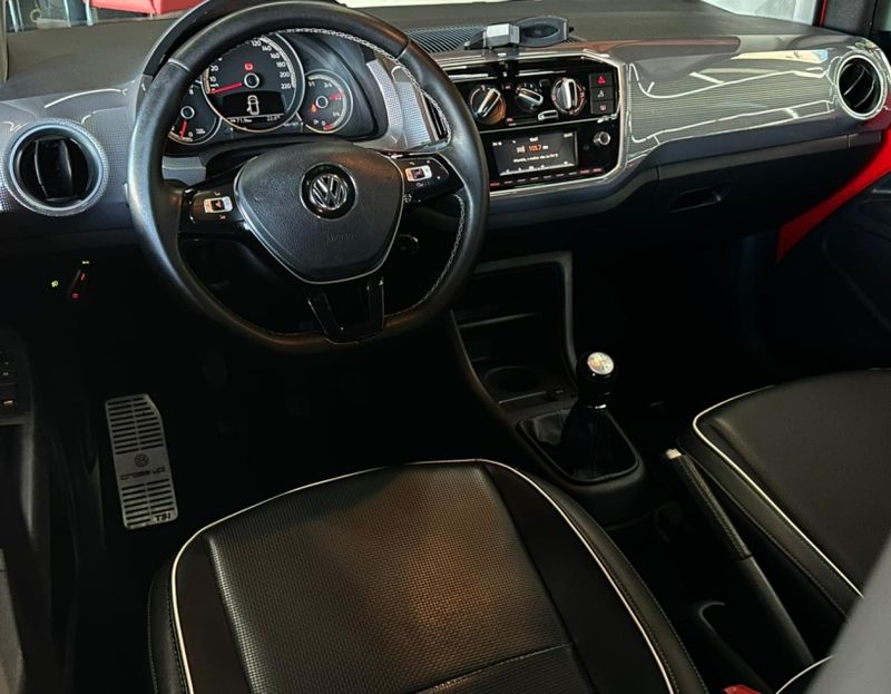 Volkswagen CROSS UP 1.0 TSI 12V FLEX 4P MANUAL 2018/2018 CASTELLAN E TOMAZONI MOTORS CAXIAS DO SUL / Carros no Vale Volkswagen CROSS UP 1.0 TSI 12V FLEX 4P MANUAL 2018/2018 CASTELLAN E TOMAZONI MOTORS CAXIAS DO SUL / Carros no Vale