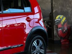 Volkswagen CROSS UP 1.0 TSI 12V FLEX 4P MANUAL 2018/2018 CASTELLAN E TOMAZONI MOTORS CAXIAS DO SUL / Carros no Vale