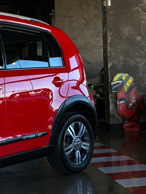 Volkswagen CROSS UP 1.0 TSI 12V FLEX 4P MANUAL 2018/2018 CASTELLAN E TOMAZONI MOTORS CAXIAS DO SUL / Carros no Vale Volkswagen CROSS UP 1.0 TSI 12V FLEX 4P MANUAL 2018/2018 CASTELLAN E TOMAZONI MOTORS CAXIAS DO SUL / Carros no Vale