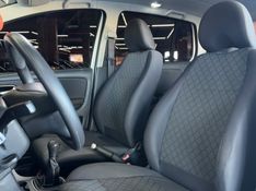 Volkswagen FOX 1.0 MPI TRENDLINE 12V FLEX 4P MANUAL 2016/2016 CASTELLAN E TOMAZONI MOTORS CAXIAS DO SUL / Carros no Vale