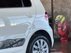 Volkswagen FOX 1.0 MPI TRENDLINE 12V FLEX 4P MANUAL 2016/2016 CASTELLAN E TOMAZONI MOTORS CAXIAS DO SUL / Carros no Vale