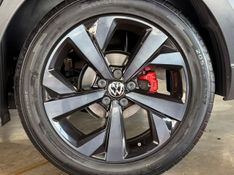 Volkswagen NIVUS 1.0 200 TSI TOTAL FLEX HIGHLINE AUTOMÁTICO 2023/2024 CASTELLAN E TOMAZONI MOTORS CAXIAS DO SUL / Carros no Vale