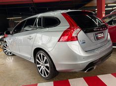 Volvo V60 2.0 T5 MOMENTUM TURBO GASOLINA 4P AUTOMÁTICO 2016/2016 CASTELLAN E TOMAZONI MOTORS CAXIAS DO SUL / Carros no Vale
