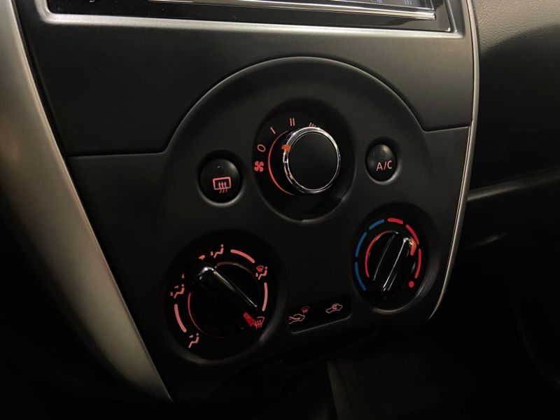 Nissan VERSA 1.6 16V FLEXSTART SV 4P XTRONIC 2019/2020 DRSUL SEMINOVOS CAXIAS DO SUL – LAJEADO – SANTA CRUZ DO SUL / Carros no Vale