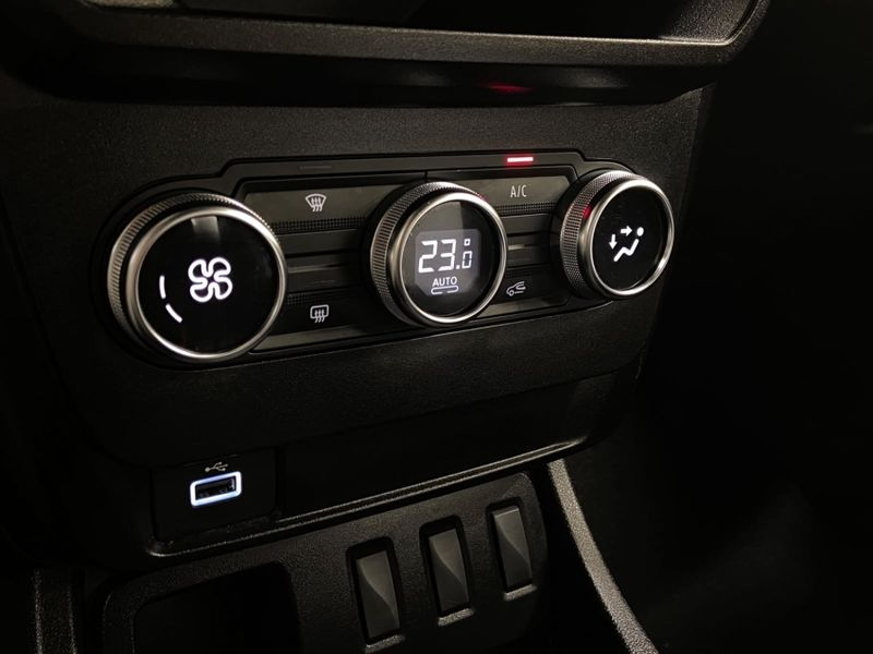 Renault OROCH 1.3 TCE FLEX OUTSIDER X-TRONIC 2023/2024 DRSUL SEMINOVOS CAXIAS DO SUL – LAJEADO – SANTA CRUZ DO SUL / Carros no Vale