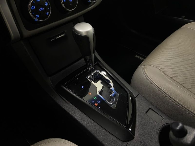 Toyota COROLLA 1.8 GLI 16V FLEX 4P AUTOMÁTICO 2017/2018 DRSUL SEMINOVOS CAXIAS DO SUL – LAJEADO – SANTA CRUZ DO SUL / Carros no Vale
