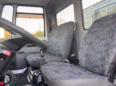 Ford Cargo 1517 Turbo Munck 2005/2005 CAMINHÕES & CAMIONETAS PASSO FUNDO / Carros no Vale