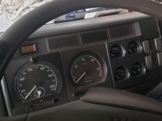 Iveco Eurotech MP 450-E37 2p 6×2 2004/2004 CAMINHÕES & CAMIONETAS PASSO FUNDO / Carros no Vale