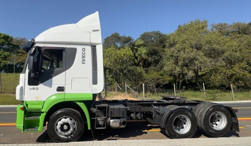 Iveco Stralis 530-S36T TB 6×2 2p 2012/2013 CAMINHÕES & CAMIONETAS PASSO FUNDO / Carros no Vale Iveco Stralis 530-S36T TB 6×2 2p 2012/2013 CAMINHÕES & CAMIONETAS PASSO FUNDO / Carros no Vale