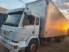 Mercedes-Benz 1720 MB 1720 3-Eixos Baú 2003/2003 CAMINHÕES & CAMIONETAS PASSO FUNDO / Carros no Vale