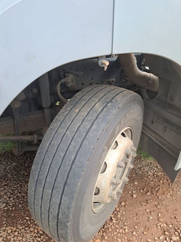 Mercedes-Benz Axor 2644 S/LS 6×4 2013/2013 CAMINHÕES & CAMIONETAS PASSO FUNDO / Carros no Vale Mercedes-Benz Axor 2644 S/LS 6×4 2013/2013 CAMINHÕES & CAMIONETAS PASSO FUNDO / Carros no Vale