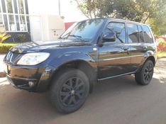 Mitsubishi PAJERO TR4 2.0 GLS 4X4 16V FLEX 4P MANUAL 2011/2012 CAMINHÕES & CAMIONETAS PASSO FUNDO / Carros no Vale