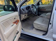 Toyota HILUX SW4 3.0 SRV 4X4 7 LUGARES 16V TURBO INTERCOOLER DIESEL 4P AUTOMÁTICO 2010/2010 CAMINHÕES & CAMIONETAS PASSO FUNDO / Carros no Vale