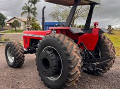 Trator Trator Massey Ferguson 296 4×4 1989/1989 CAMINHÕES & CAMIONETAS PASSO FUNDO / Carros no Vale