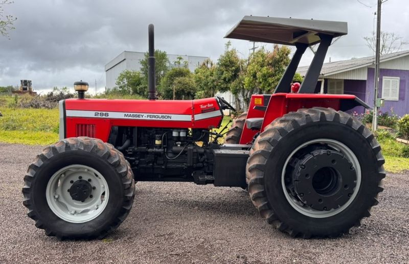 Trator Trator Massey Ferguson 296 4×4 1989/1989 CAMINHÕES & CAMIONETAS PASSO FUNDO / Carros no Vale