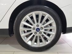Ford FOCUS 2.0 TITANIUM PLUS FASTBACK 16V FLEX 4P POWERSHIFT 2017/2018 ADVANT AUTOMÓVEIS CAXIAS DO SUL / Carros no Vale
