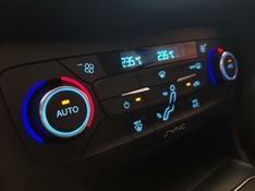 Ford FOCUS 2.0 TITANIUM PLUS FASTBACK 16V FLEX 4P POWERSHIFT 2017/2018 ADVANT AUTOMÓVEIS CAXIAS DO SUL / Carros no Vale