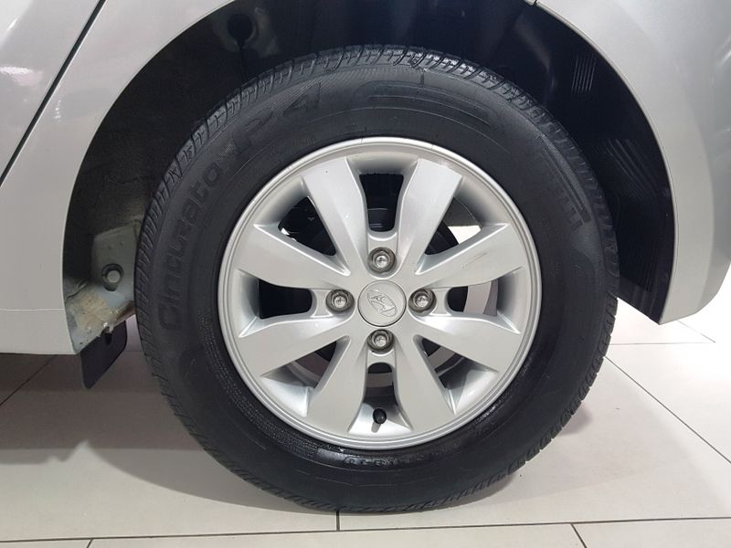 Hyundai HB20 1.6 COMFORT PLUS 16V FLEX 4P MANUAL 2015/2015 ADVANT AUTOMÓVEIS CAXIAS DO SUL / Carros no Vale Hyundai HB20 1.6 COMFORT PLUS 16V FLEX 4P MANUAL 2015/2015 ADVANT AUTOMÓVEIS CAXIAS DO SUL / Carros no Vale