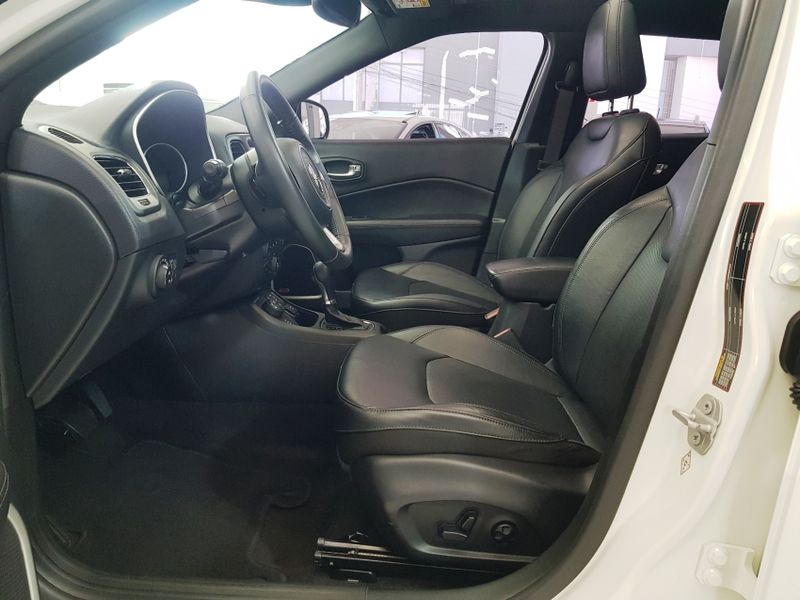 JEEP COMPASS 2.0 16V DIESEL S 4X4 AUTOMÁTICO 2020/2021 ADVANT AUTOMÓVEIS CAXIAS DO SUL / Carros no Vale JEEP COMPASS 2.0 16V DIESEL S 4X4 AUTOMÁTICO 2020/2021 ADVANT AUTOMÓVEIS CAXIAS DO SUL / Carros no Vale