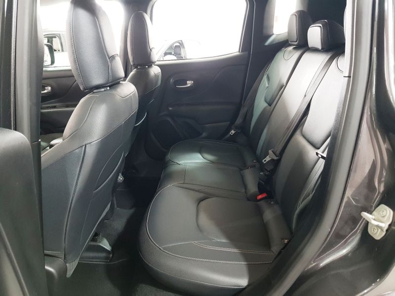 JEEP RENEGADE 1.3 T270 TURBO FLEX LONGITUDE AT6 2023/2024 ADVANT AUTOMÓVEIS CAXIAS DO SUL / Carros no Vale