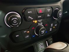 JEEP RENEGADE 1.3 T270 TURBO FLEX LONGITUDE AT6 2023/2024 ADVANT AUTOMÓVEIS CAXIAS DO SUL / Carros no Vale