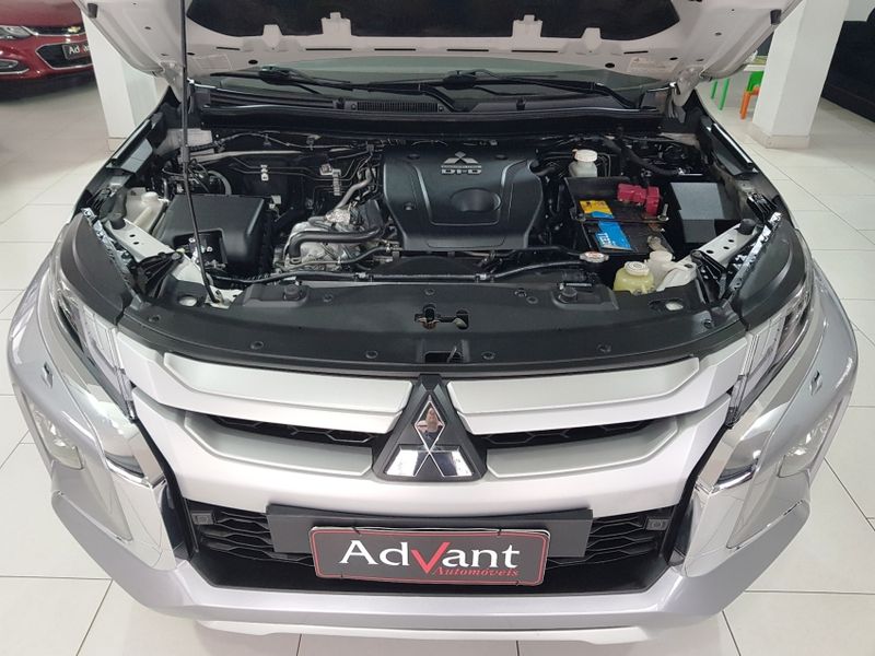 Mitsubishi L200 TRITON 2.4 16V TURBO DIESEL SPORT HPE-S CD 4P 4X4 AUTOMÁTICO 2021/2022 ADVANT AUTOMÓVEIS CAXIAS DO SUL / Carros no Vale