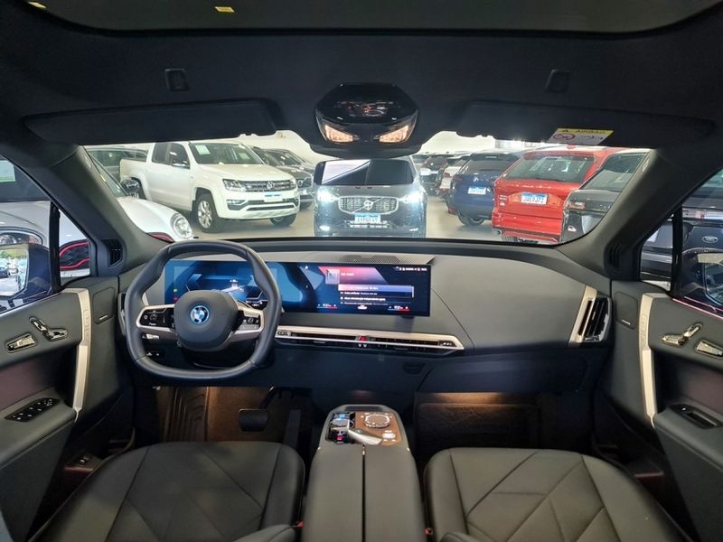 BMW IX ELÉTRICO XDRIVE40 2022/2023 CARRO DEZ NOVO HAMBURGO / Carros no Vale BMW IX ELÉTRICO XDRIVE40 2022/2023 CARRO DEZ NOVO HAMBURGO / Carros no Vale