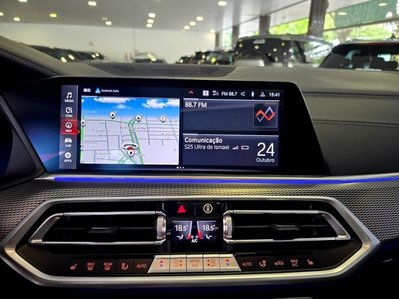 BMW X6 3.0 TWINPOWER GASOLINA XDRIVE40I M SPORT AUTOMÁTICO 2022/2023 CARRO DEZ NOVO HAMBURGO / Carros no Vale