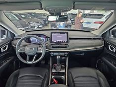 JEEP COMMANDER 1.3 T270 TURBO FLEX LIMITED AT6 2023/2024 CARRO DEZ NOVO HAMBURGO / Carros no Vale