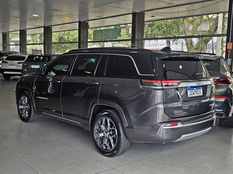 JEEP COMMANDER 1.3 T270 TURBO FLEX OVERLAND AT6 2024/2025 CARRO DEZ NOVO HAMBURGO / Carros no Vale