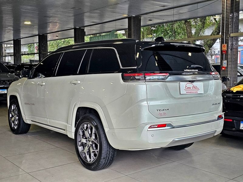 JEEP COMMANDER 2.0 TD380 TURBO DIESEL OVERLAND AT9 2023/2023 CARRO DEZ NOVO HAMBURGO / Carros no Vale