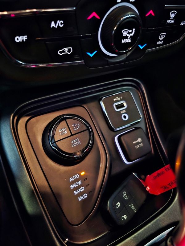 JEEP COMPASS 2.0 16V DIESEL S 4X4 AUTOMÁTICO 2020/2021 CARRO DEZ NOVO HAMBURGO / Carros no Vale