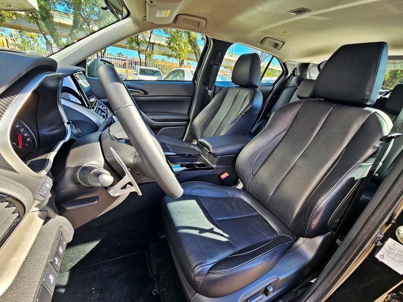 Mitsubishi ECLIPSE CROSS 1.5 MIVEC TURBO GASOLINA HPE CVT 2023/2024 CARRO DEZ NOVO HAMBURGO / Carros no Vale Mitsubishi ECLIPSE CROSS 1.5 MIVEC TURBO GASOLINA HPE CVT 2023/2024 CARRO DEZ NOVO HAMBURGO / Carros no Vale