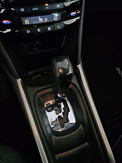 Peugeot 2008 1.6 16V FLEX ALLURE 4P AUTOMÁTICO 2017/2017 CARRO DEZ NOVO HAMBURGO / Carros no Vale Peugeot 2008 1.6 16V FLEX ALLURE 4P AUTOMÁTICO 2017/2017 CARRO DEZ NOVO HAMBURGO / Carros no Vale