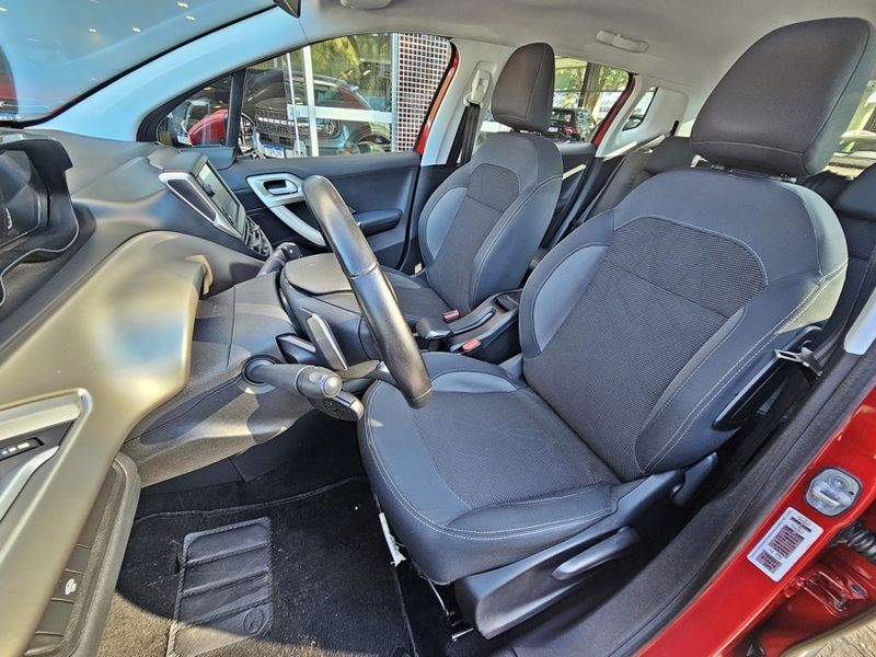 Peugeot 2008 1.6 16V FLEX ALLURE 4P AUTOMÁTICO 2017/2017 CARRO DEZ NOVO HAMBURGO / Carros no Vale Peugeot 2008 1.6 16V FLEX ALLURE 4P AUTOMÁTICO 2017/2017 CARRO DEZ NOVO HAMBURGO / Carros no Vale