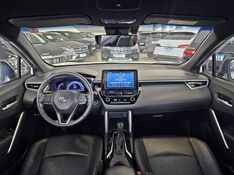 Toyota COROLLA CROSS 2.0 VVT-IE FLEX XRE DIRECT SHIFT 2022/2023 CARRO DEZ NOVO HAMBURGO / Carros no Vale