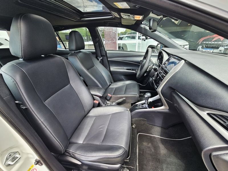 Toyota YARIS 1.5 16V FLEX XLS MULTIDRIVE 2019/2019 CARRO DEZ NOVO HAMBURGO / Carros no Vale Toyota YARIS 1.5 16V FLEX XLS MULTIDRIVE 2019/2019 CARRO DEZ NOVO HAMBURGO / Carros no Vale