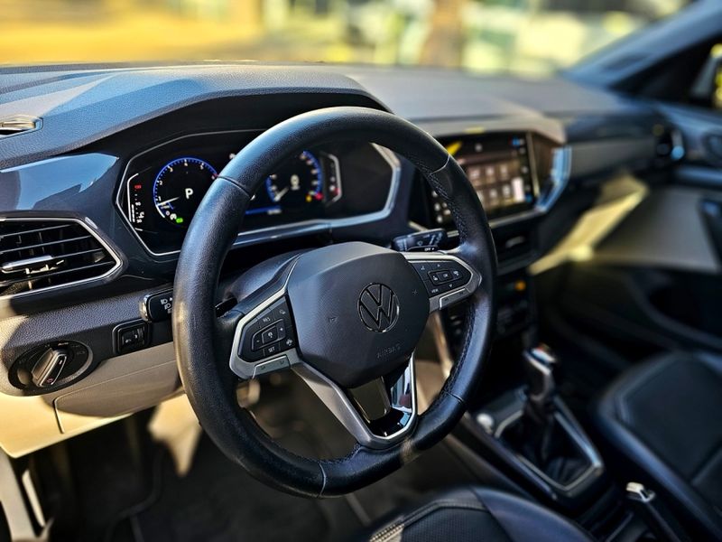 Volkswagen T-CROSS 1.4 250 TSI TOTAL FLEX HIGHLINE AUTOMÁTICO 2022/2022 CARRO DEZ NOVO HAMBURGO / Carros no Vale Volkswagen T-CROSS 1.4 250 TSI TOTAL FLEX HIGHLINE AUTOMÁTICO 2022/2022 CARRO DEZ NOVO HAMBURGO / Carros no Vale
