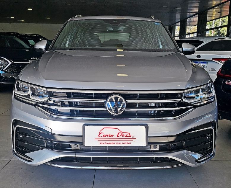 Volkswagen TIGUAN 2.0 300 TSI GASOLINA ALLSPACE R-LINE AUTOMÁTICO 2024/2024 CARRO DEZ NOVO HAMBURGO / Carros no Vale Volkswagen TIGUAN 2.0 300 TSI GASOLINA ALLSPACE R-LINE AUTOMÁTICO 2024/2024 CARRO DEZ NOVO HAMBURGO / Carros no Vale