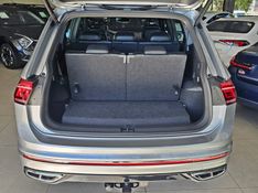 Volkswagen TIGUAN 2.0 300 TSI GASOLINA ALLSPACE R-LINE AUTOMÁTICO 2024/2024 CARRO DEZ NOVO HAMBURGO / Carros no Vale