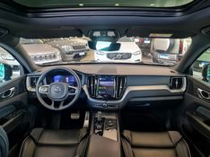 Volvo XC60 2.0 T8 RECHARGE R-DESIGN AWD GEARTRONIC 2022/2022 CARRO DEZ NOVO HAMBURGO / Carros no Vale
