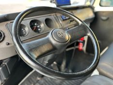 Volkswagen KOMBI 1.6 MI STD LOTAÇÃO 8V GASOLINA 3P MANUAL 2003/2003 CARRO AUTOMARCAS CAXIAS DO SUL / Carros no Vale