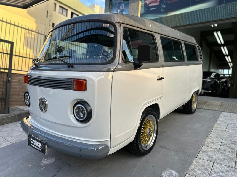 Volkswagen KOMBI 1.6 MI STD LOTAÇÃO 8V GASOLINA 3P MANUAL 2003/2003 CARRO AUTOMARCAS CAXIAS DO SUL / Carros no Vale Volkswagen KOMBI 1.6 MI STD LOTAÇÃO 8V GASOLINA 3P MANUAL 2003/2003 CARRO AUTOMARCAS CAXIAS DO SUL / Carros no Vale