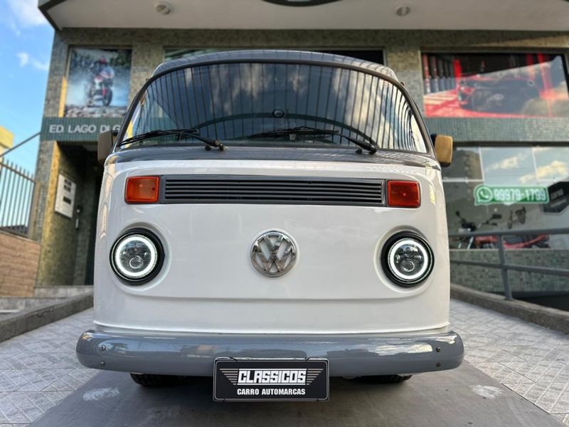 Volkswagen KOMBI 1.6 MI STD LOTAÇÃO 8V GASOLINA 3P MANUAL 2003/2003 CARRO AUTOMARCAS CAXIAS DO SUL / Carros no Vale Volkswagen KOMBI 1.6 MI STD LOTAÇÃO 8V GASOLINA 3P MANUAL 2003/2003 CARRO AUTOMARCAS CAXIAS DO SUL / Carros no Vale