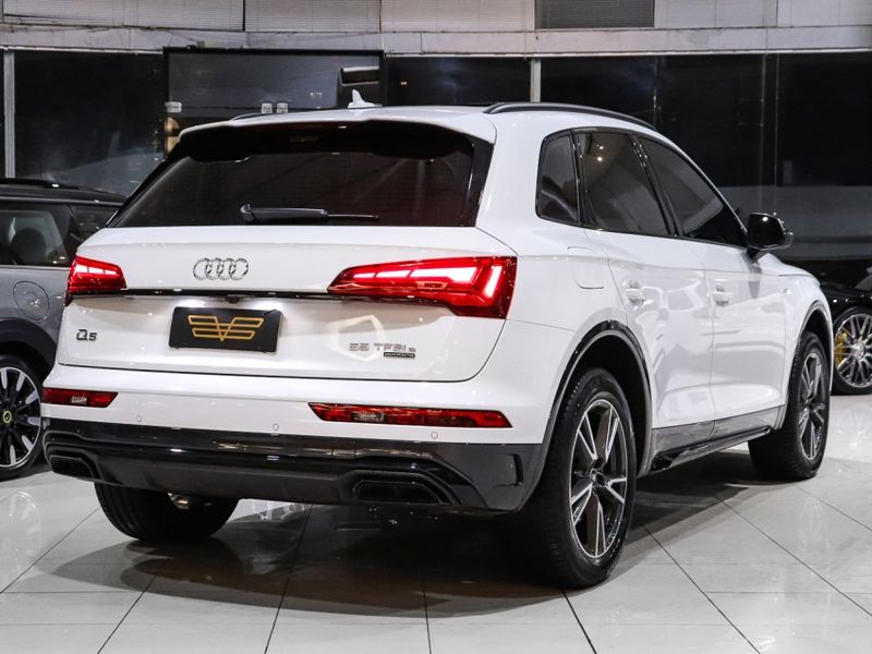 Audi Q5 2.0 55 TFSIE PHEV PERFORMANCE BLACK QUATTRO S TRONIC 2024/2024 VIA BELLA VEÍCULOS ESPECIAIS CAXIAS DO SUL / Carros no Vale Audi Q5 2.0 55 TFSIE PHEV PERFORMANCE BLACK QUATTRO S TRONIC 2024/2024 VIA BELLA VEÍCULOS ESPECIAIS CAXIAS DO SUL / Carros no Vale