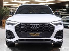 Audi Q5 2.0 55 TFSIE PHEV PERFORMANCE BLACK QUATTRO S TRONIC 2024/2024 VIA BELLA VEÍCULOS ESPECIAIS CAXIAS DO SUL / Carros no Vale