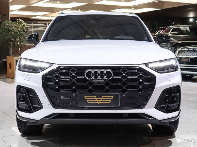 Audi Q5 2.0 55 TFSIE PHEV PERFORMANCE BLACK QUATTRO S TRONIC 2024/2024 VIA BELLA VEÍCULOS ESPECIAIS CAXIAS DO SUL / Carros no Vale Audi Q5 2.0 55 TFSIE PHEV PERFORMANCE BLACK QUATTRO S TRONIC 2024/2024 VIA BELLA VEÍCULOS ESPECIAIS CAXIAS DO SUL / Carros no Vale