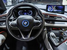 BMW I8 1.5 12V HYBRID EDRIVE AUTOMÁTICO 2014/2015 VIA BELLA VEÍCULOS ESPECIAIS CAXIAS DO SUL / Carros no Vale